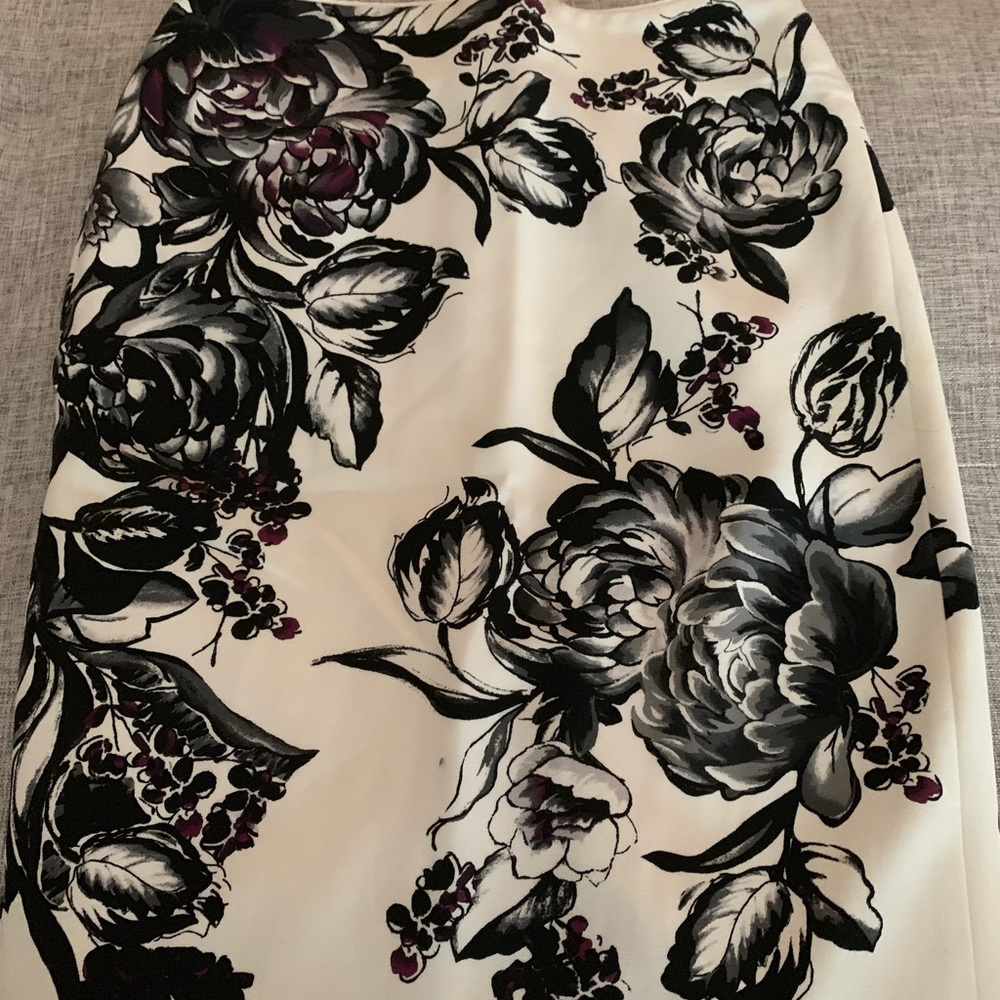 Beautiful pencil skirt